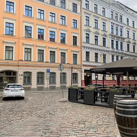 Center In Old Town *