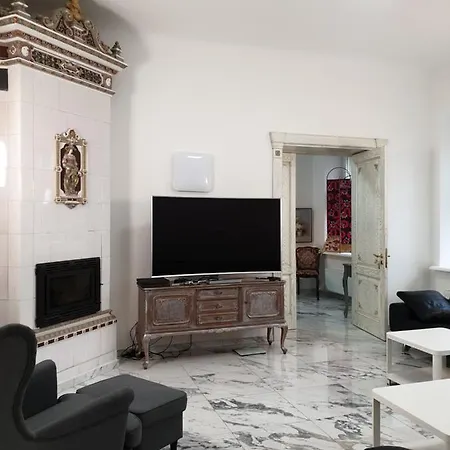 Center In Old Town شقة ريغا