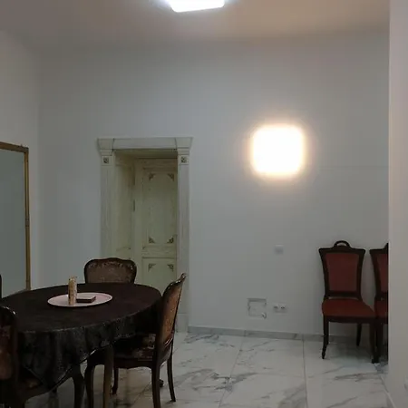 Center In Old Town Apartmán