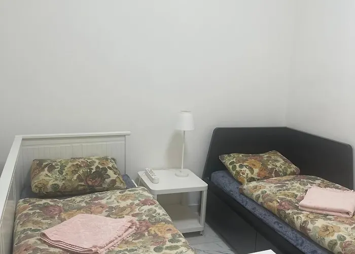 Center In Old Town *