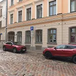 Center In Old Town *